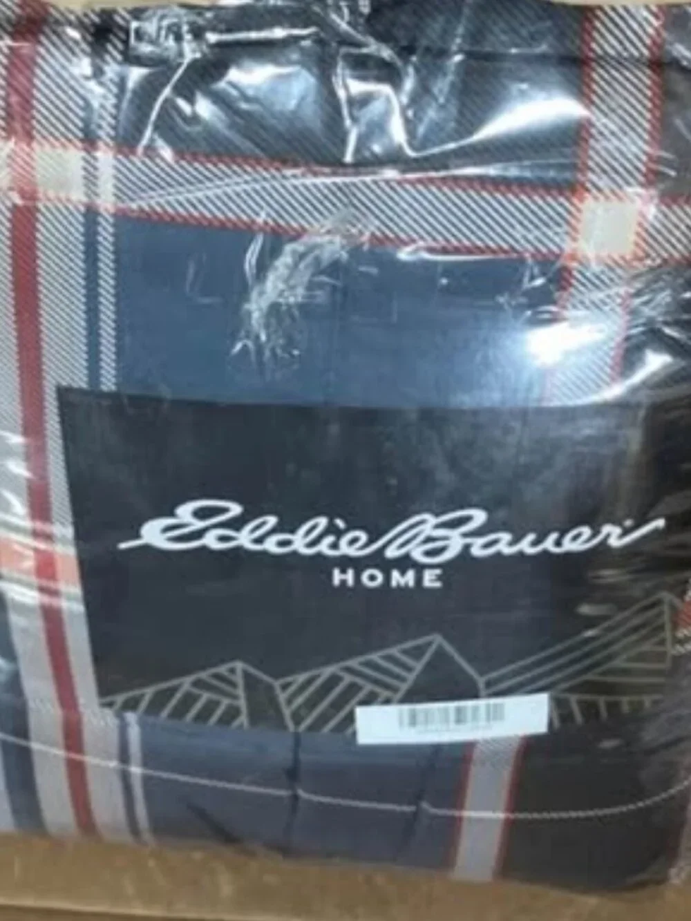 Eddie Bauer FullQueen Comforter Set with 2 Shams NWT with Matching Shams